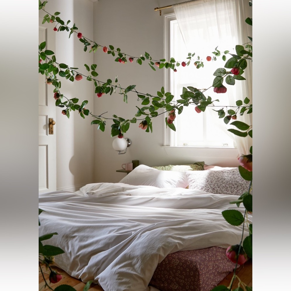 Decorative Rose Vine Garland